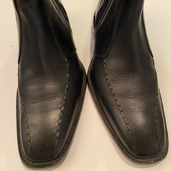 Leather like new black boots main image 6